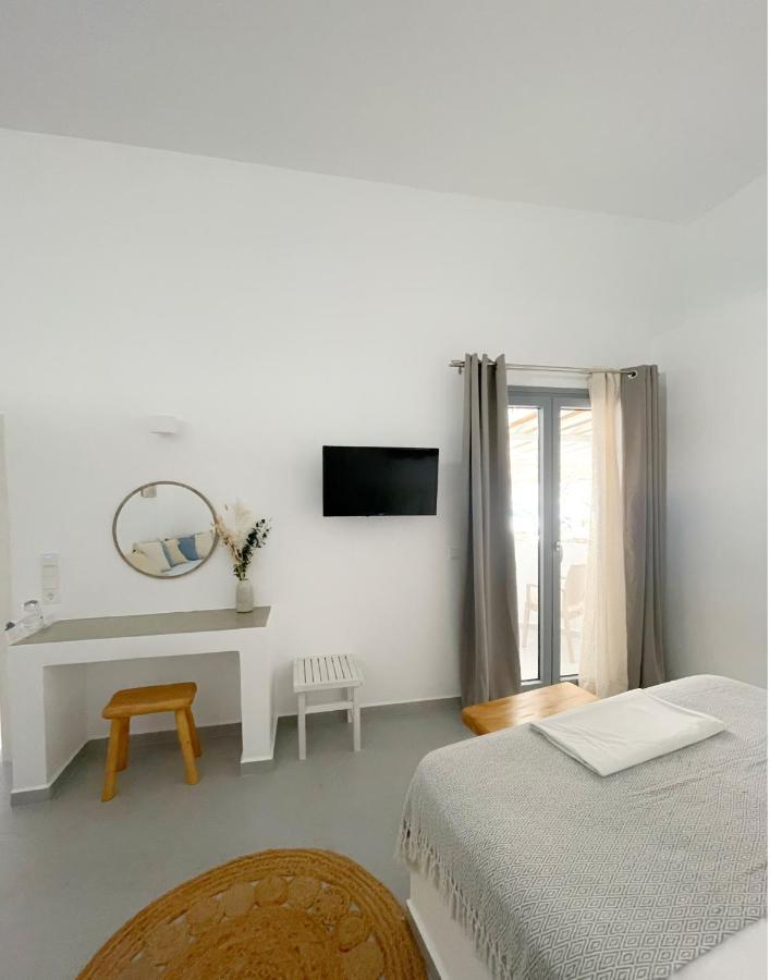 Kirki Rooms By The Sea Páros 外观 照片